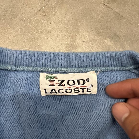 Vintage Izod Lacoste V-Neck Sweater Men’s Sz M Blue 80s Classic Gator Soft - Picture 4 of 5